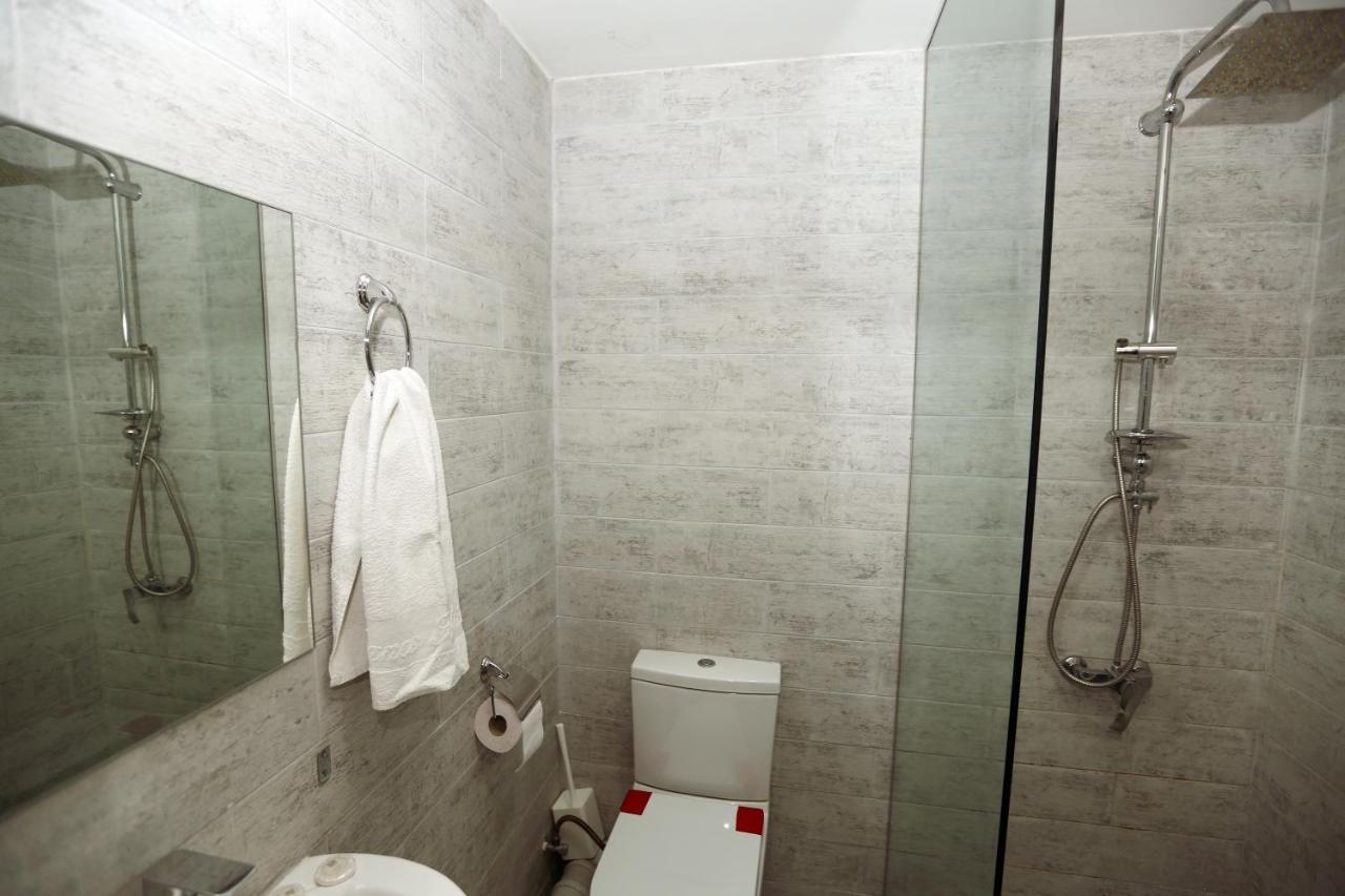 Family Apartment In Avlabari Tbilisi Eksteriør billede